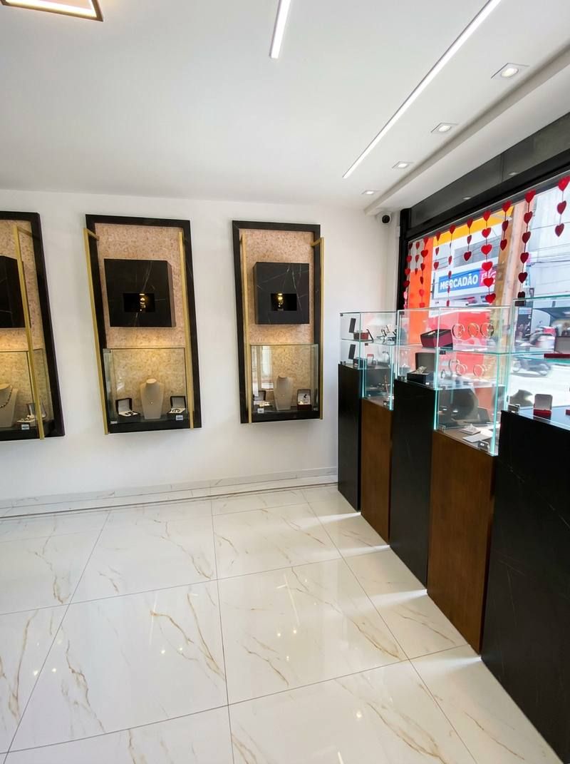 Vitrines no interior da Stilus